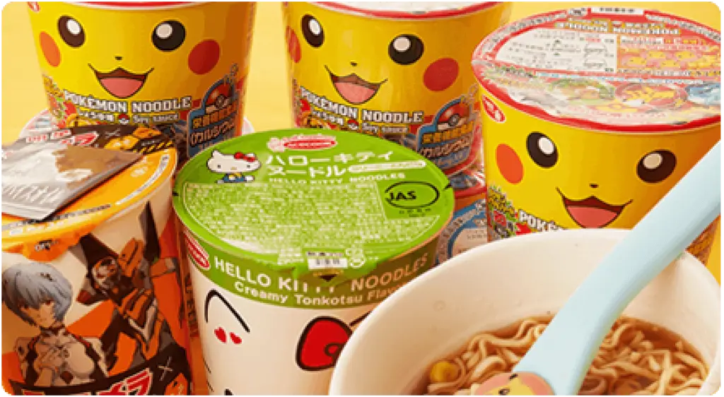 Menikmati Camilan dan Minuman Sambil Menonton Berbagai macam makanan ringan dan minuman untuk menemani menonton anime