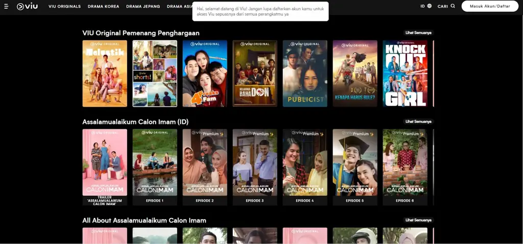 Streaming Film di Laptop Laptop yang sedang streaming film