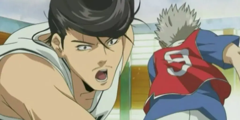 Adegan pertandingan basket yang menegangkan Gambar adegan basket yang dinamis dari anime Ahiru no Sora