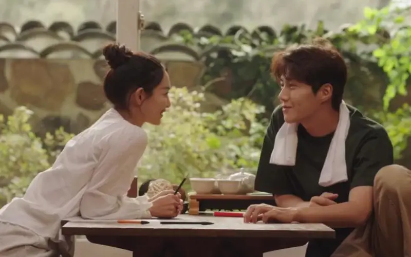 Chemistry para pemain yang kuat Gambar adegan romantis dan komedi dalam drama Korea Bad Boss