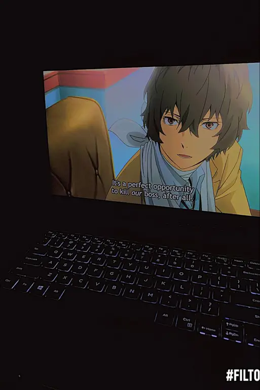 Pengalaman Menonton Anime SNK di Layar Lebih Besar Menonton Anime SNK di Laptop