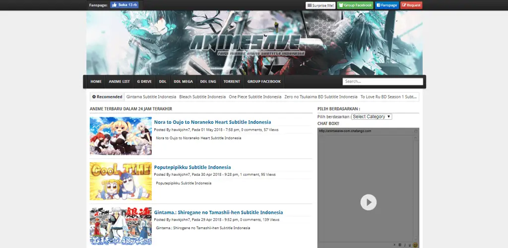 Streaming Anime dengan Nyaman Seseorang menonton anime di laptop