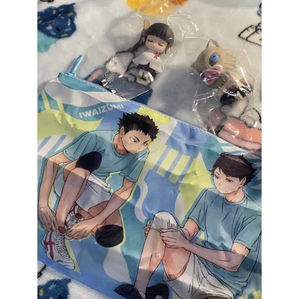 Merchandise Anime: Sebuah Ekspresi Kecintaan Gambar merchandise anime